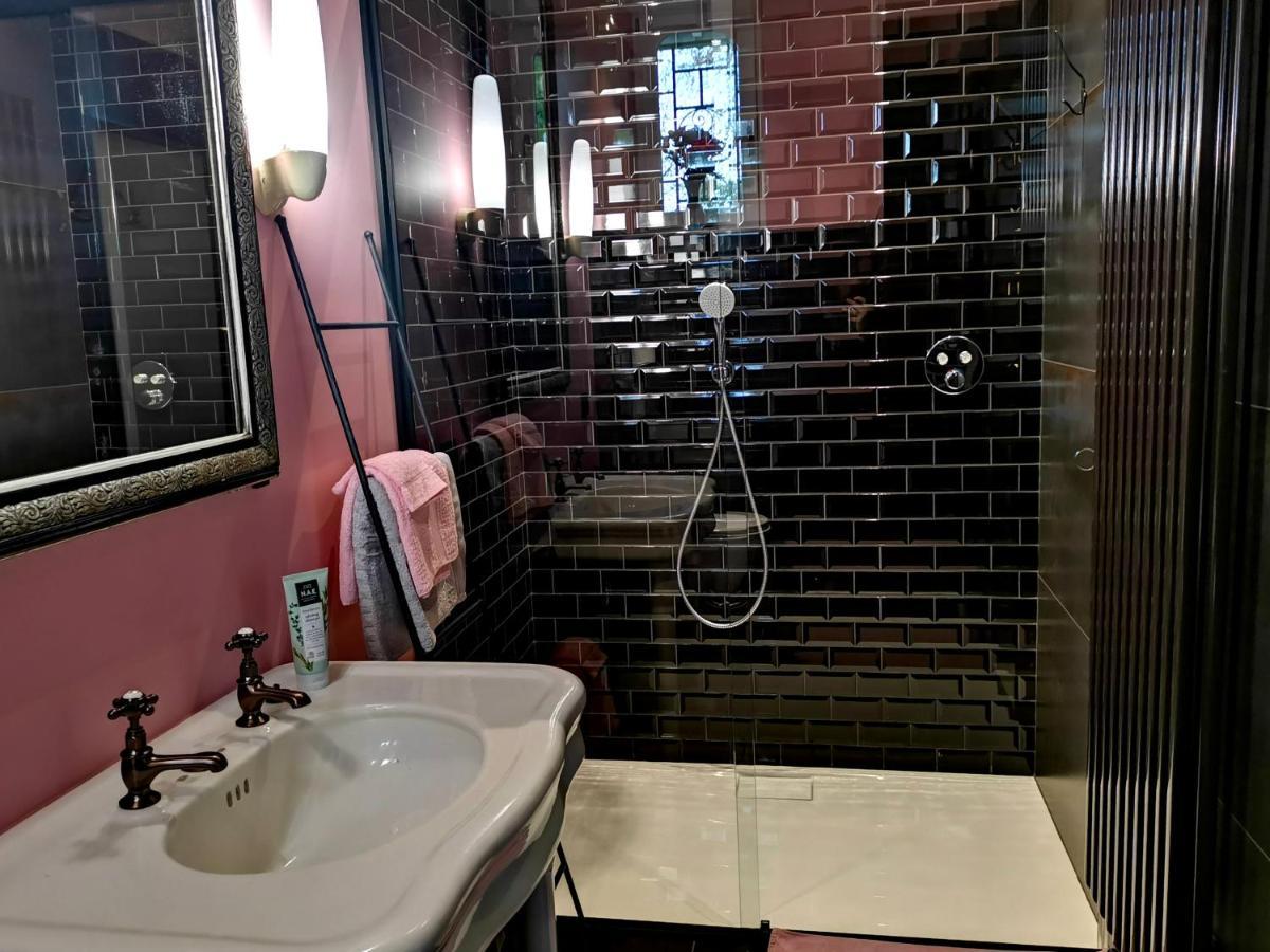 Deluxe Tweepersoonskamer met een Douche